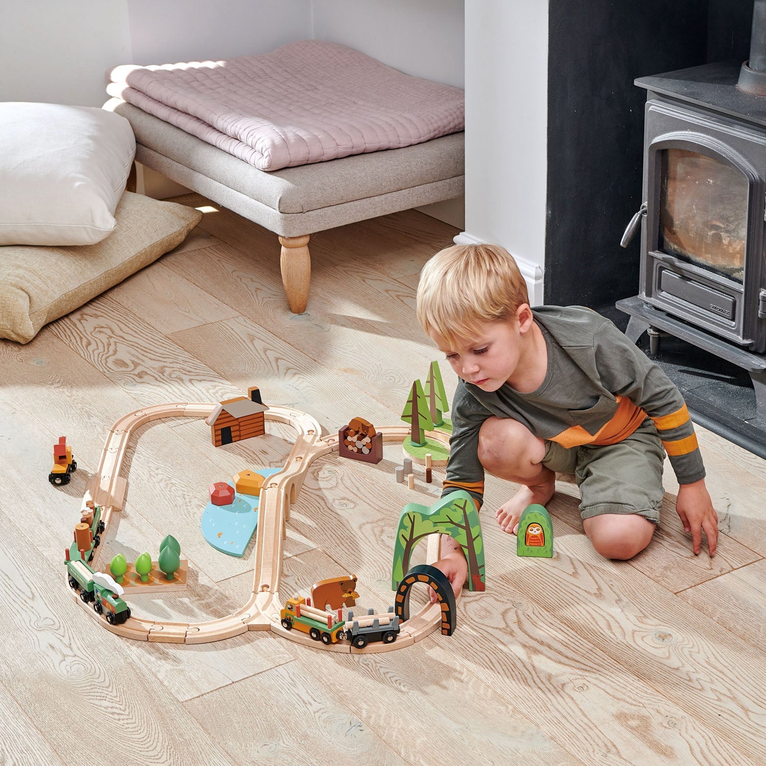 Pines Train Set
